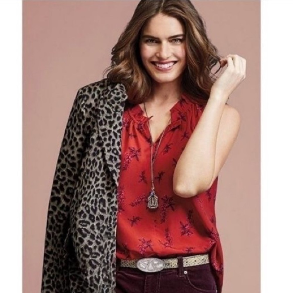 Red floral CAbi tank #5222. Size small.